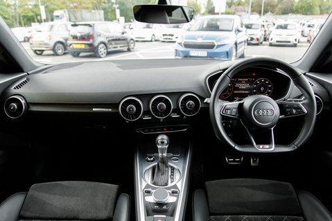 Audi TT TFSI S LINE 3
