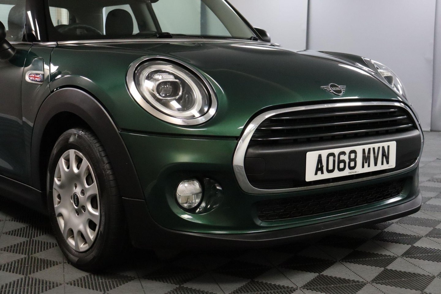 2018 MINI Hatch — image 20