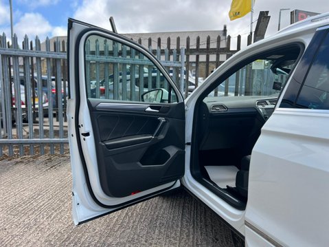 Volkswagen Tiguan R LINE TDI BMT 4MOTION DSG 73