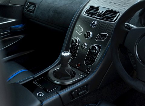 Aston Martin Vantage GT8 16