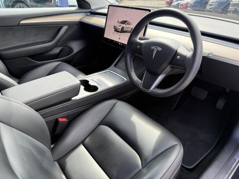 Tesla Model 3 Saloon 4dr Electric Auto RWD (241 bhp) 2