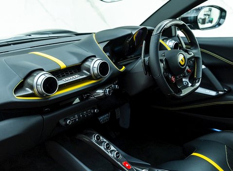 Ferrari 812 Superfast 14