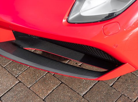 Ferrari 488 GTB 25
