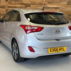 Hyundai i30 1.4 Blue Drive SE Nav Hatchback 5dr Petrol Manual Euro 6 (s/s) (100 ps) 2
