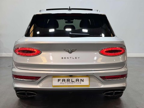 Bentley Bentayga 4.0 V8 SUV 5dr Petrol Auto 4WD Euro 6 (s/s) (550 ps) 24