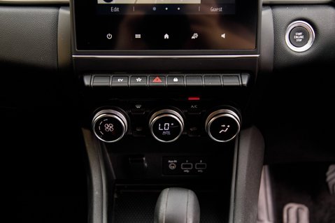 Renault Captur TECHNO E-TECH 36