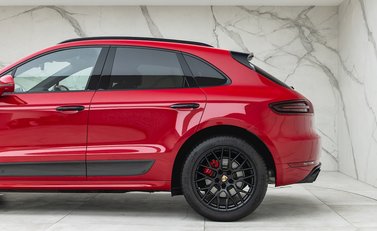 Porsche Macan GTS 36