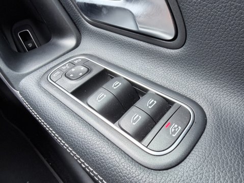 Mercedes-Benz CLA Class 2.0 CLA 220 AMG LINE PREMIUM 26