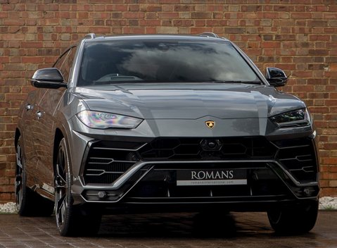 Lamborghini Urus 1