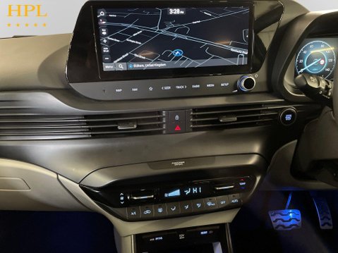 Hyundai BAYON 1.0 T-GDi MHEV Ultimate SUV 5dr Petrol Hybrid DCT Euro 6 (s/s) (100 ps) 18