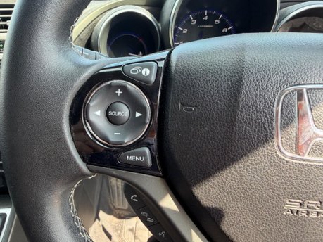Honda Civic I-VTEC SE PLUS NAVI 13