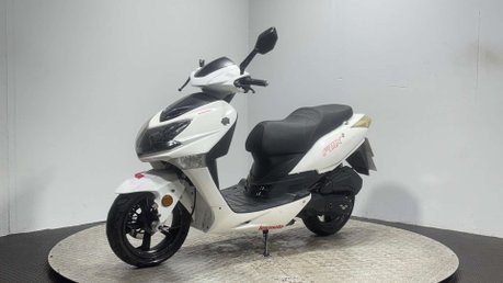 Lexmoto FMX 2016 SPARES OR REPAIR 125CC PROJECT BIKE SCOOTER 5