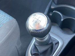 Toyota Yaris 1.3 Yaris TR VVT-i 5dr 29