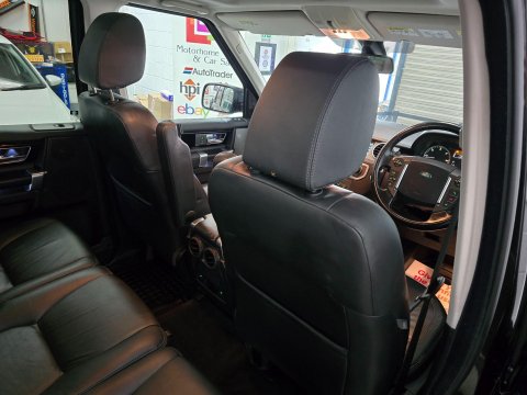 Land Rover Discovery 3.0 SD V6 HSE Auto 4WD Euro 5 5dr 24