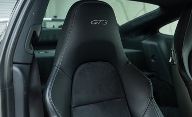 Porsche 911 GT3 (991.2) 15