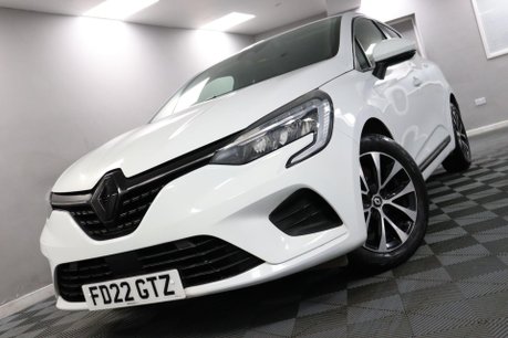 Renault Clio ICONIC EDITION TCE 32