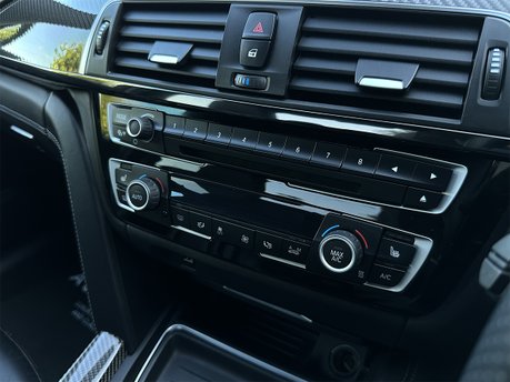 BMW M3 COMPETITION 82