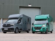 Brand new Pre registered 4.5 TON Seeker Horsebox delivery miles with aluminium stallion partitions  23