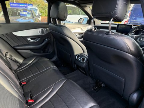 Mercedes-Benz C Class 2.1 C300dh AMG Line (Premium Plus) G-Tronic+ Euro 6 (s/s) 4dr 25