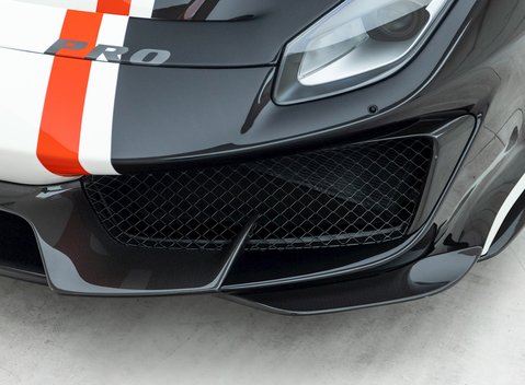 Ferrari 488 Pista Piloti 27