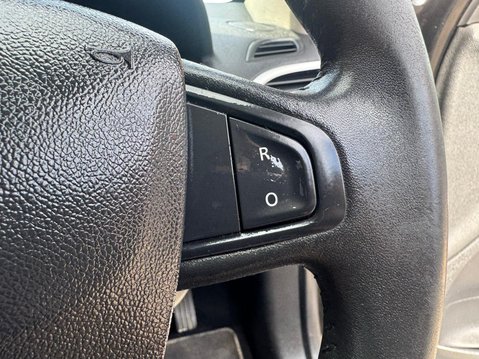 Renault Megane 1.6 16V Dynamique TomTom Euro 5 5dr 15