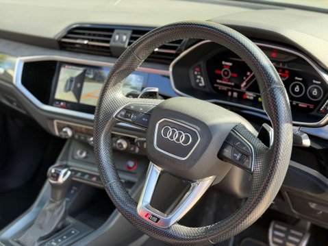 Audi RS Q3 2.5 RS Q3 Sportback TFSI Vorsprung Quattro Semi-Auto 4WD 5dr 7