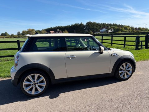 Mini Hatch 2.0 Cooper SD Euro 5 (s/s) 3dr 4