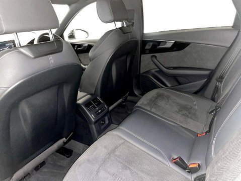 Audi A4 2.0 TFSI 35 Black Edition Estate 5dr Petrol Manual Euro 6 (s/s) (150 ps) C 20