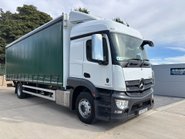 Mercedes-Benz Actros 1824L Streamspace with 8.6m Body & Tail Lift 1