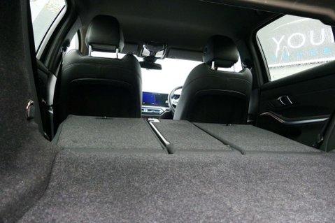 BMW 3 Series 2.0 320i M Sport Auto 4dr 35