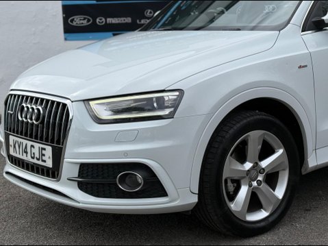 Audi Q3 2.0 TDI S line S Tronic quattro Euro 5 (s/s) 5dr 10