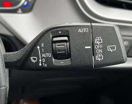 BMW 1 Series 1.5 118I SE Auto 5dr 64