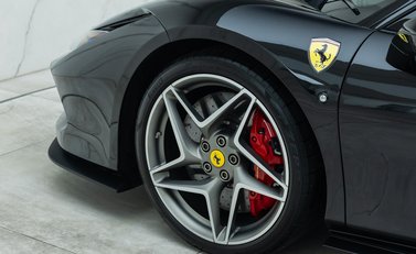 Ferrari F8 Tributo 32