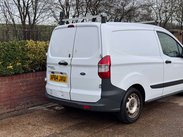 Ford Transit Courier 1.5 Transit Courier Base TDCi 9