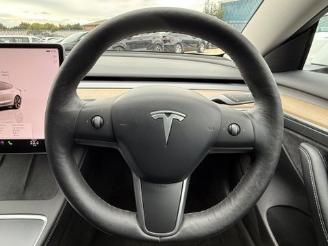 Tesla Model 3 Saloon 4dr Electric Auto RWD (241 bhp) 33