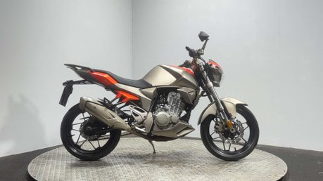 Zontes T S 2017 ONLY 3K LONG MOT NAKED 250CC 2 FORMER OWNERS 1