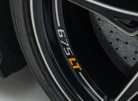 McLaren 675LT 43
