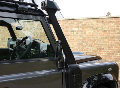 Land Rover 90 Adventure 13