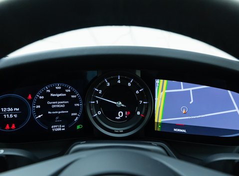 Porsche 911 Carrera 4S (992) 17