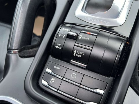 Porsche Cayenne 3.0 Cayenne V6 D Tiptronic S 4WD 5dr - NATIONAL DELIVERY* 31