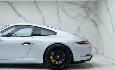Porsche 911 GT3 TOURING (991.2) 35