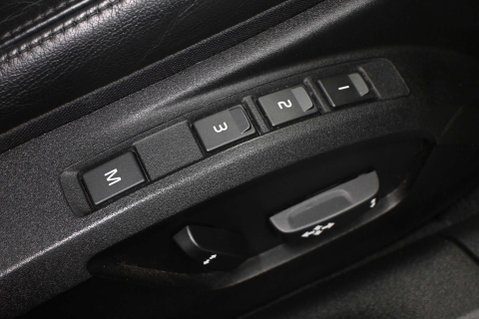 Volvo V40 1.5 V40 Inscription Edition T3 Auto 5dr 9