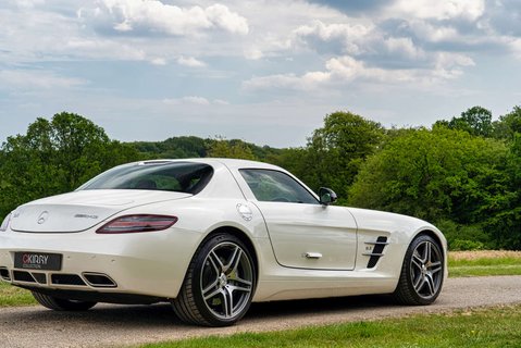 Mercedes-Benz SLS Coupe 5