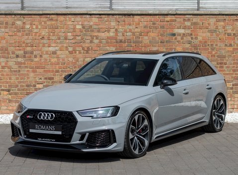 Audi RS4 Avant 6