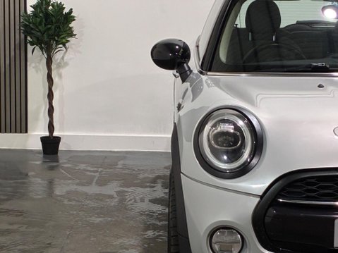 Mini Hatch 2.0 Cooper S Euro 6 (s/s) 3dr 52