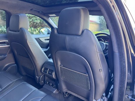 Jaguar F-Pace 2.0 D180 R-Sport Auto AWD Euro 6 (s/s) 5dr 29