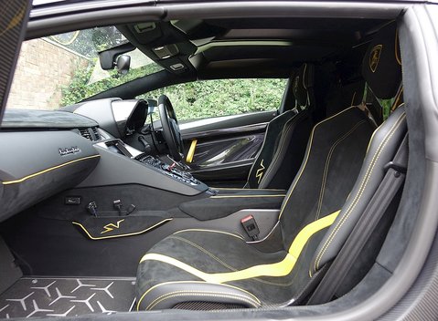 Lamborghini Aventador SV LP750-4 Roadster 17