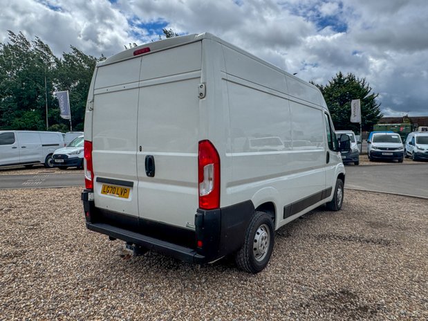 Citroen Relay MWB L2H2 [SOLD CR] Medium Roof Enterprise 35 Air Con Nav Sensors Tow Bar EU 6