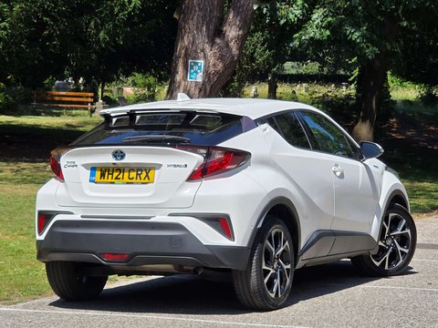 Toyota C-HR 1.8 C-HR Design HEV CVT 5dr 26