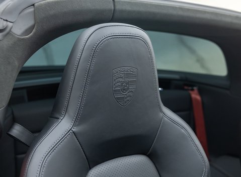 Porsche 911 Targa 4S (992) 18